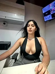 Sofia_Collins- webcam model stream image