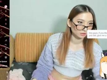 moon_flora webcam model stream image