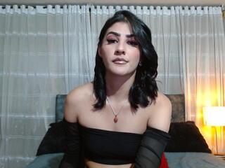 Veraa Cooper webcam model stream image