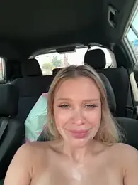 Girl-Mia webcam stripchat model stream image