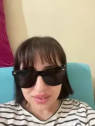 edeece webcam stripchat model stream image