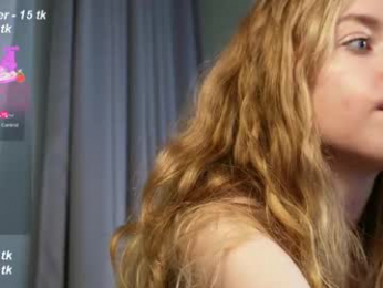 softdreamer_ webcam model stream image