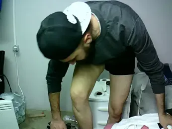 krerem webcam model stream image