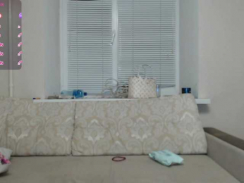 Iloniyaa webcam model stream image