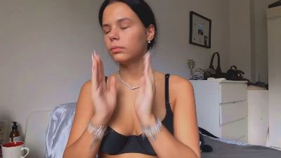 BrittHarkey webcam model stream image