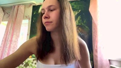 LeishaGrueber webcam model stream image