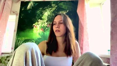 LeishaGrueber webcam model stream image