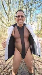 dave_naked webcam cam4 model stream image