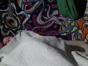 watchhiddenwife webcam model stream image
