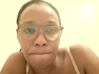 m2022 webcam model stream image