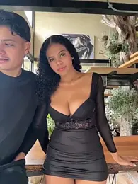 Rose-andres webcam model stream image