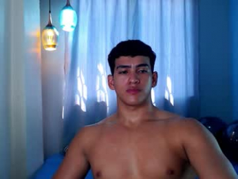 hotcrew_ webcam model stream image