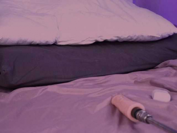 MimiLIttle webcam model stream image