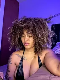 riri_brunnete webcam model stream image