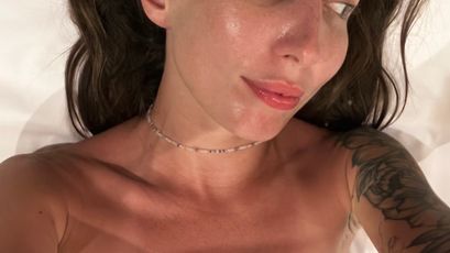 Vanessa webcam skyprivate model stream image