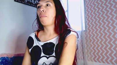 Nathalie_f webcam cam4 model stream image