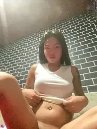 XDREAMTHEA webcam stripchat model stream image