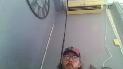 queue83100 webcam model stream image