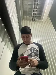 emmarod18 webcam model stream image