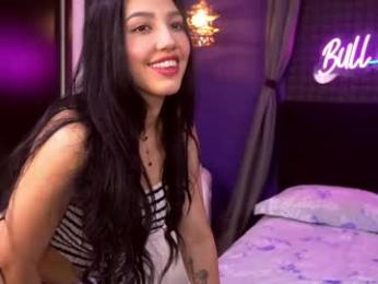 bull_vixen2001 webcam model stream image