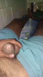 Anueel32 webcam model stream image