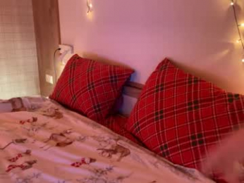 aurora_asti_ webcam model stream image