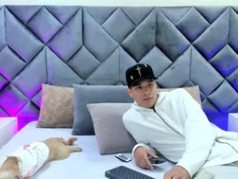 buda_and_cataleya_ webcam model stream image