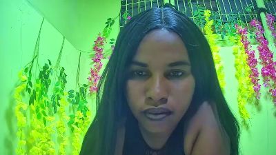 Antoinella34 webcam model stream image