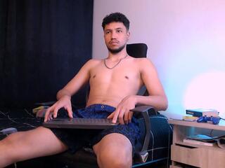 Yeff Stone webcam model stream image