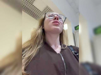 LiiBaby webcam model stream image