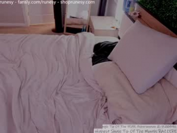 runesy webcam chaturbate model stream image