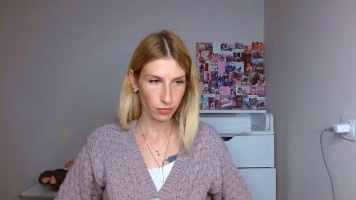 Evelyn_21_m webcam model stream image