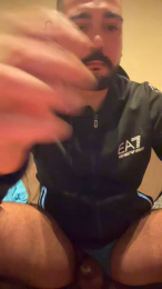 Pisciatoreserio webcam cam4 model stream image