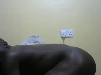 Loverguyke webcam model stream image