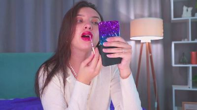 LaurineNuon webcam cam4 model stream image