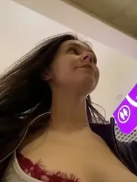 MilaBee webcam model stream image