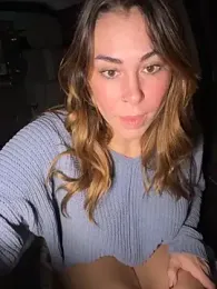 LeaGambit__ webcam model stream image