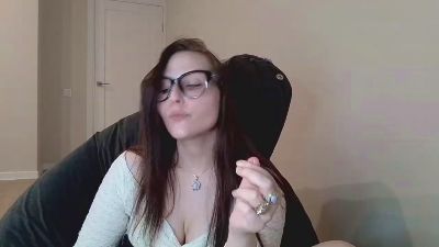 YettaGenualdo webcam model stream image