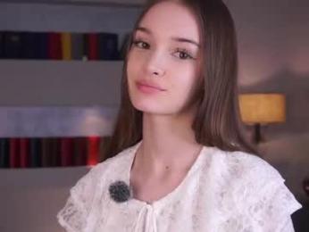 _moonlit_melody_ webcam model stream image