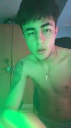 Alvaroguisan webcam cam4 model stream image