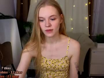 erica_coy_ webcam model stream image