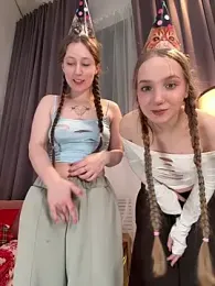 FroggyAnna webcam stripchat model stream image