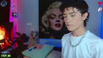 maxiy_001 webcam model stream image