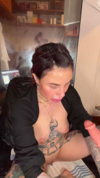 Dancing_w_Vale webcam model stream image