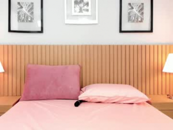 sami_backer webcam model stream image