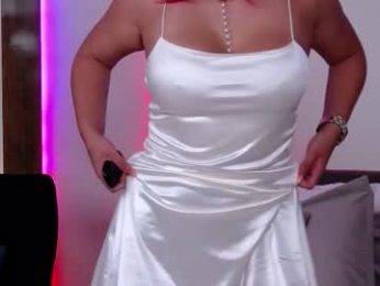 emyhilton_ webcam model stream image