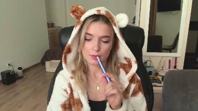 AbbyEflin webcam cam4 model stream image
