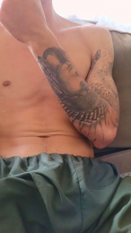 Chef_hot351 webcam model stream image