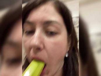 KatrinZeta webcam model stream image