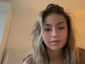 luna_oxox webcam chaturbate model stream image